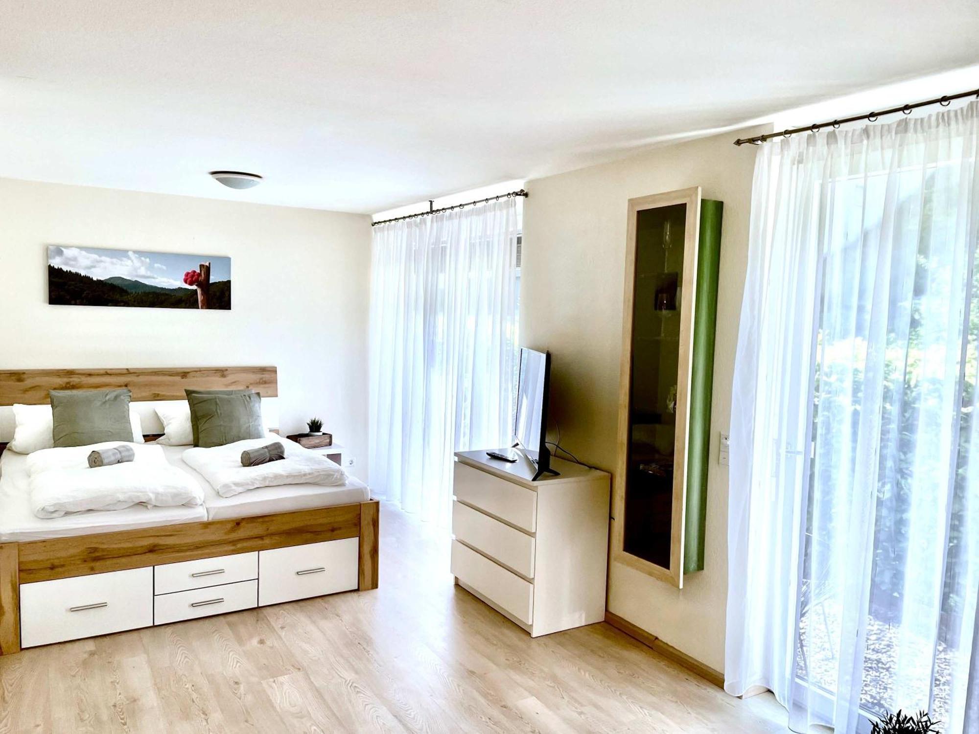 Relaxapartments Black Forest Diamond Direkt An Der Hornberger Freilichtbuehne - Sonnenterrasse Mit Blick Auf Das Hornberger Schloss, Schnelles Internet, Fuer Bis Zu 2 Personen Exterior foto